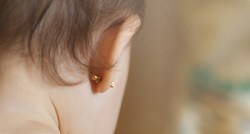 Bebe i bušenje ušiju: Je li to ikada ok?