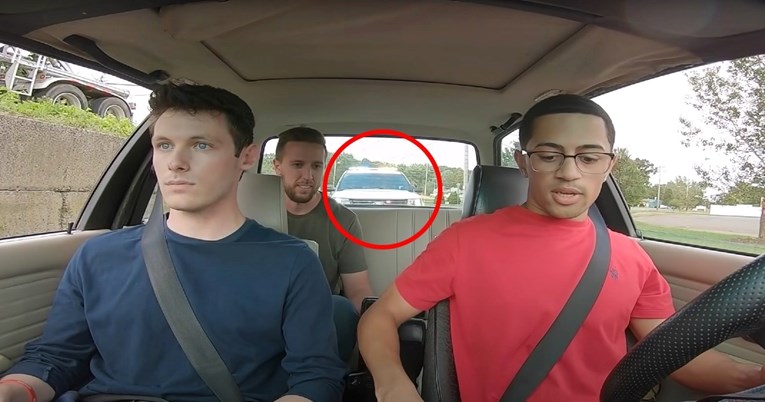 VIDEO Htio se pokazati u BMW-u Kockici, a onda je vidio policiju