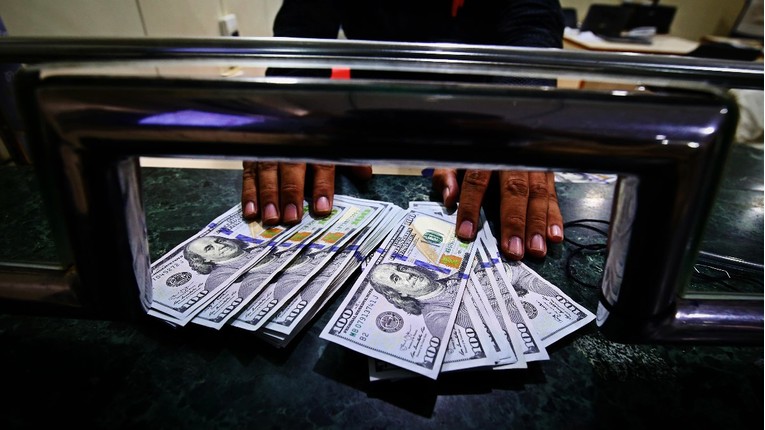 Dolar ojačao nakon dva tjedna pada