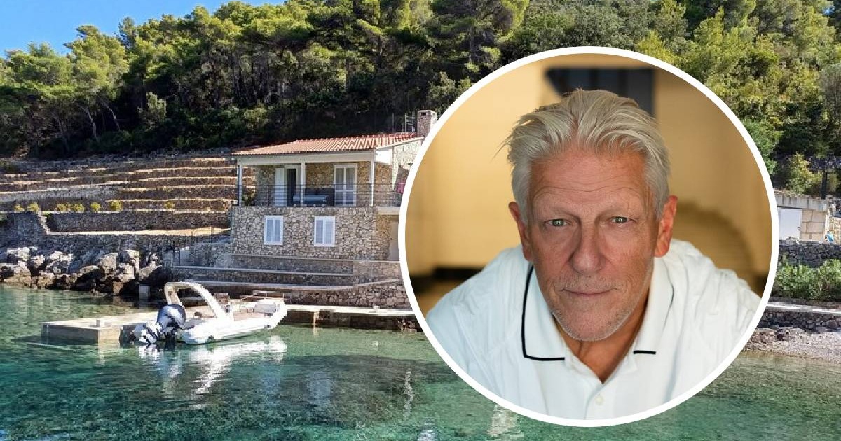 Belgijski umjetnik na Visu uvalu ogradio žicom pod naponom