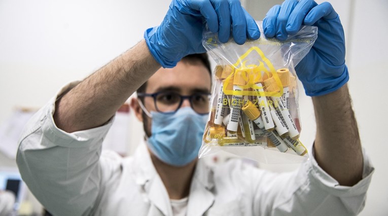 Novo testiranje: Francuzi će bolesnima davati plazmu onih koji su preboljeli virus