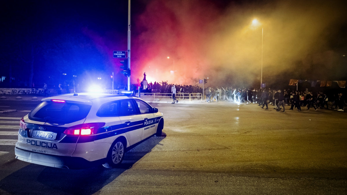 Kako policija nije znala za masovni skup Torcide u Splitu? Najavljivan je danima