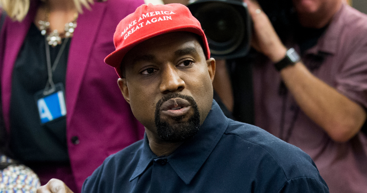 Kanye West promijenio ime, sada se službeno zove Ye Ye
