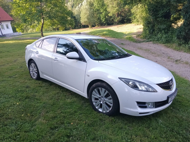 Tražite polovni auto? Ova Mazda nudi se za 3900 eura