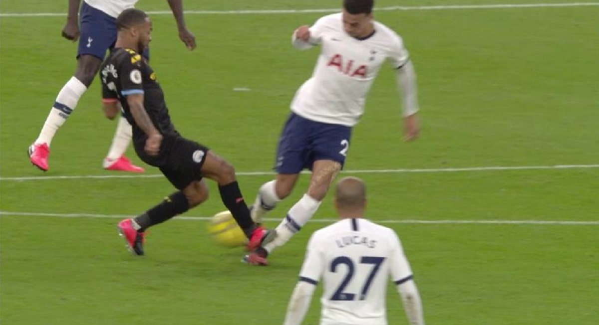 ANKETA Je li Mourinho u pravu kad kaže da je Sterling trebao dobiti crveni?