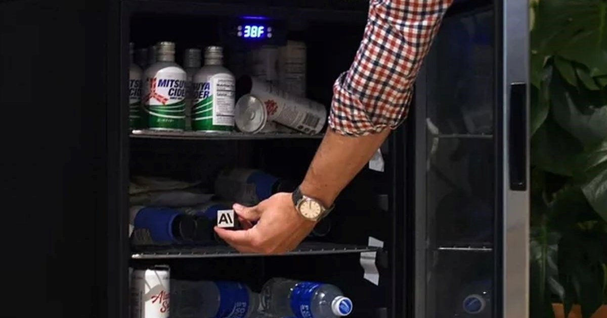 AI vodio dućan mjesec dana. Dijelio stvari besplatno, prijetio, izmišljao ljude...