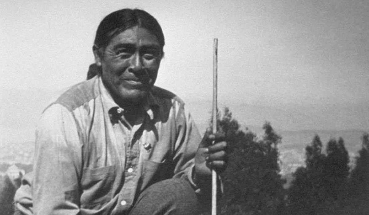 Njegov narod je brutalno pobijen, on je ostao posljednji