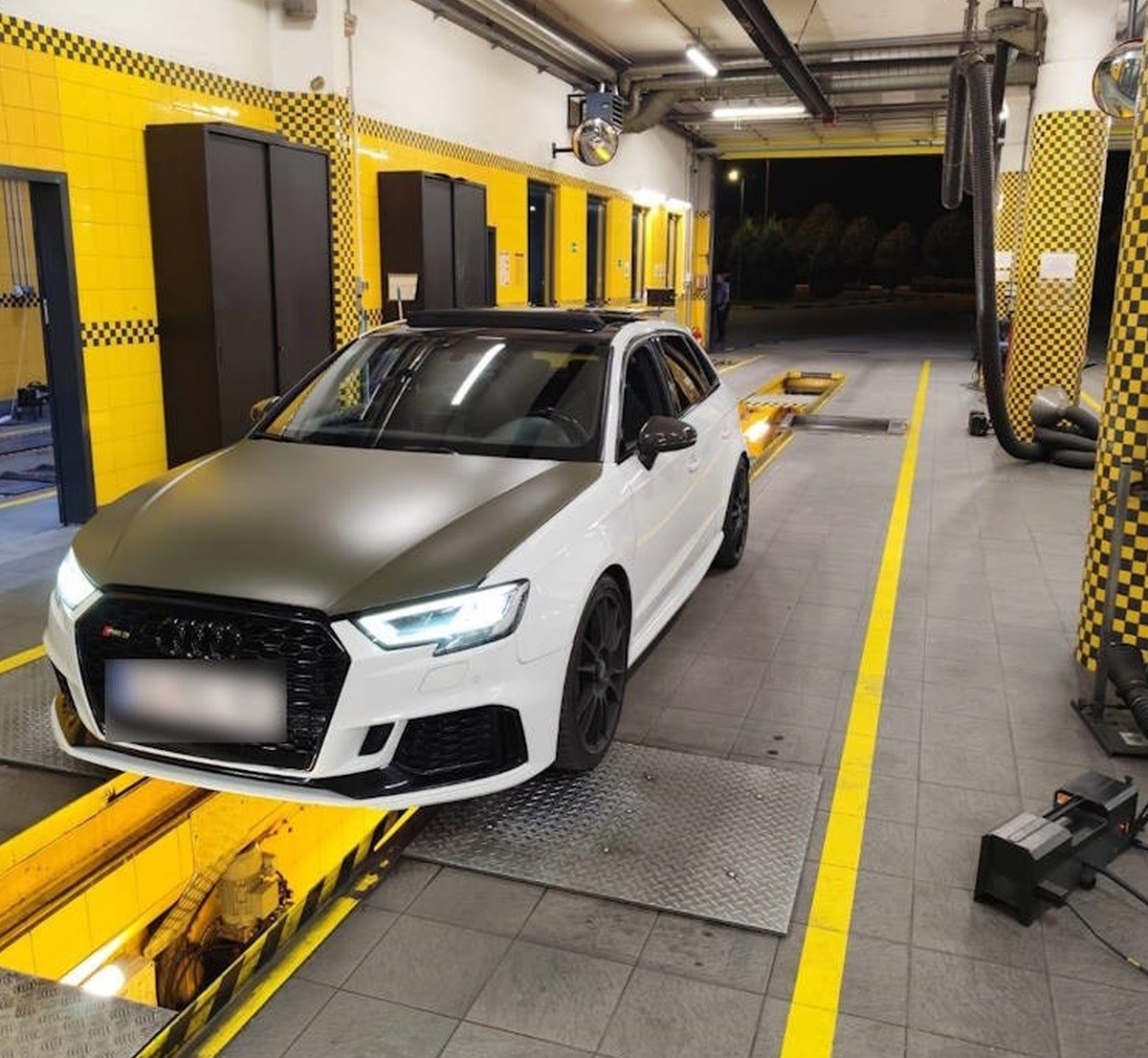 FOTO Policija upala na car meet u Zagrebu, objavila što su sve zatekli