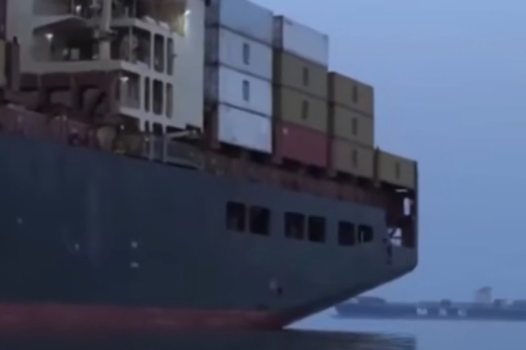 Dvojica hrvatskih pomoraca su na brodu na koji su upali Iranci