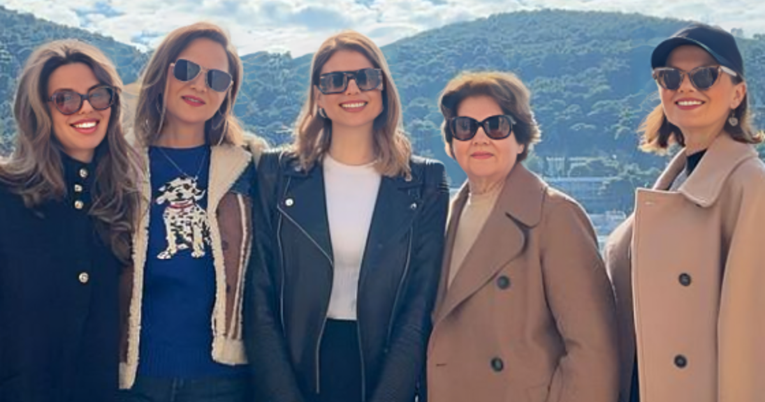 Lejla Filipović objavila fotografije sa sestrama i majkom, družile su se u Dubrovniku
