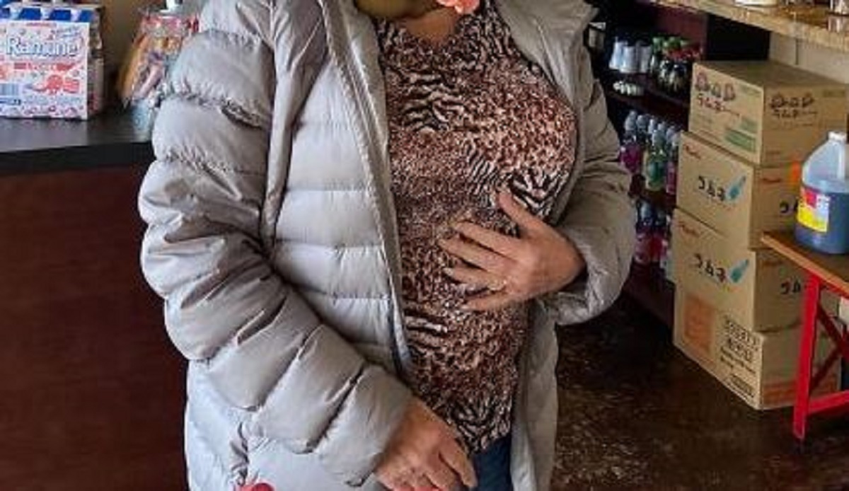 Fotka žene iz dućana postala hit zbog "zaštitne maske" koju je nosila