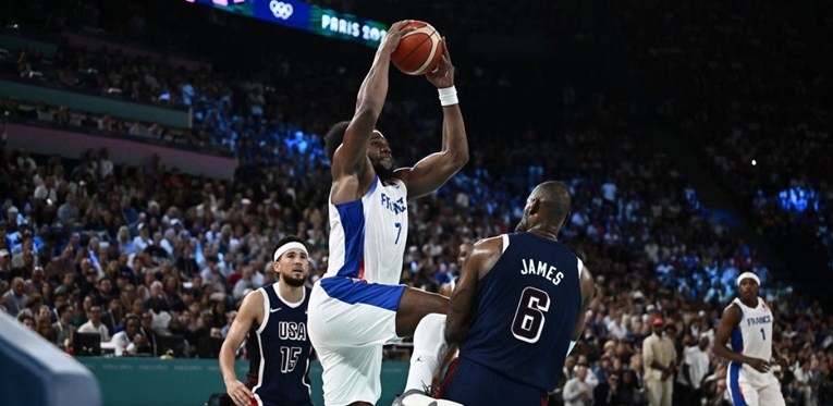 Francuz nakon Olimpijskih igara žicao NBA angažman na društvenim mrežama. Dobio ga je