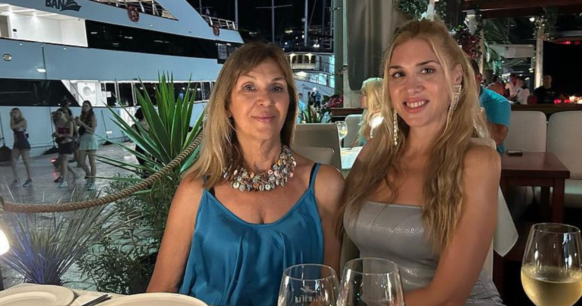Mirta Šurjak objavila fotku s majkom Nadom: "Na najlipšem mistu na Jadranu"