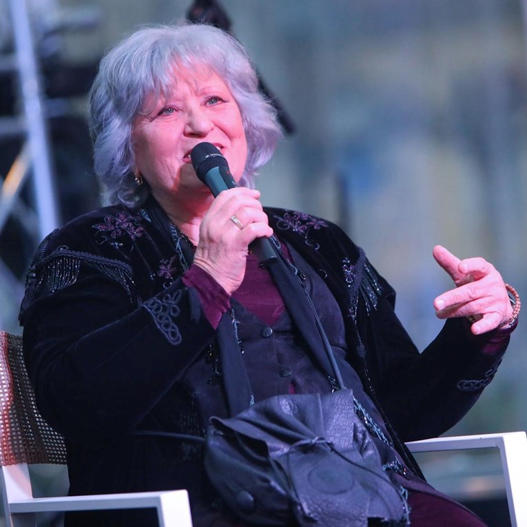 Meri Cetinić dirljivom objavom prisjetila se preminule kćeri Ivane na njezin rođendan