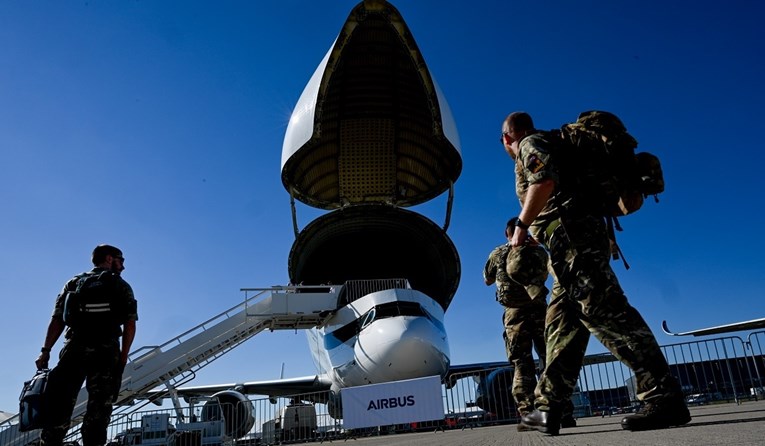 Prvi njemački avion s evakuiranim Nijemcima iz Sudana sletio u Berlin