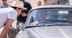 Kaskaderski automobil Jamesa Bonda prodan na dražbi za tri milijuna funti