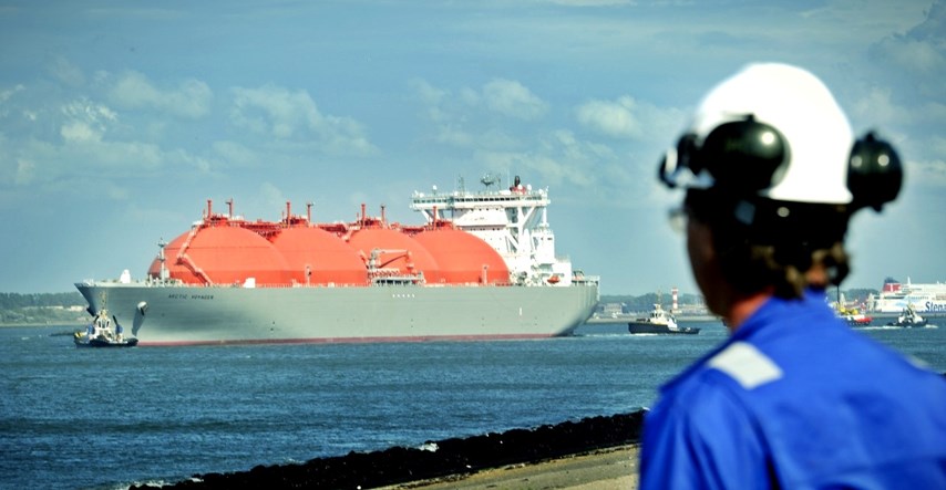 Zašto brodovi s LNG-om čekaju pred obalama Europe?
