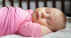 Studija: Bebe ženskog spola imaju složeniju moždanu aktivnost, nego muške bebe