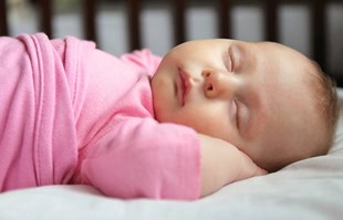 Studija: Bebe ženskog spola imaju složeniju moždanu aktivnost nego muške bebe