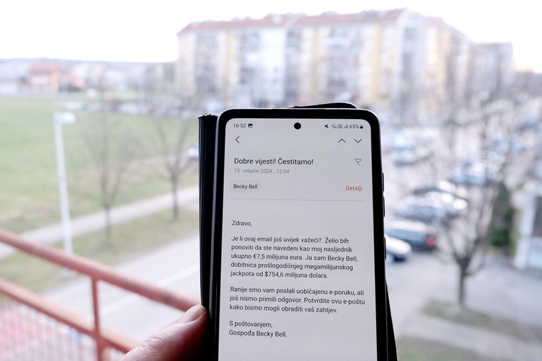 AI prevare eksplodirale. Infobip: Phishing skočio 94 posto u godinu dana
