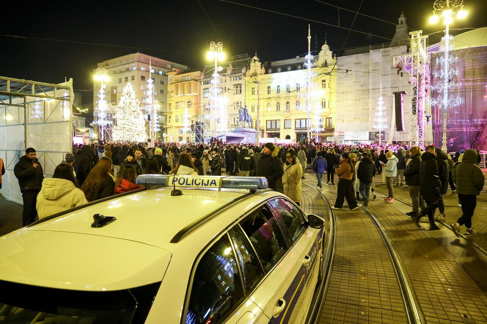 Nova u Zagrebu: Mladić završio u Savi, tinejdžerka hospitalizirana zbog alkohola