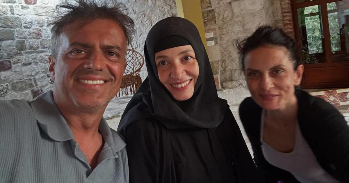 Bila je regionalna glumačka nada pa se odlučila zarediti. Trifunović objavio fotku