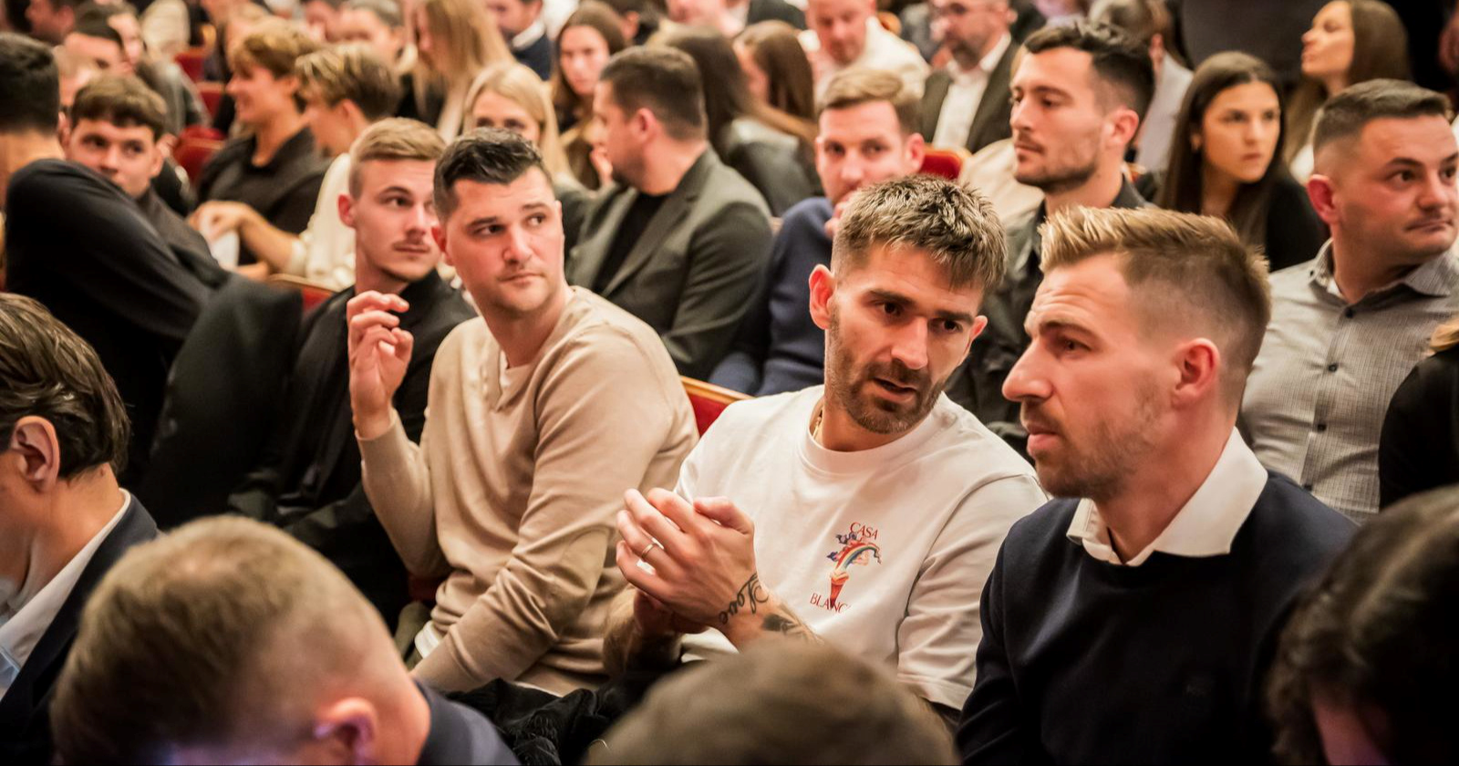 Livaja i ostatak prve momčadi bili na premijeri Kraljice lopte u HNK