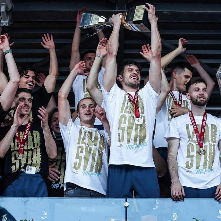 Pogledajte kako je Dinamo čestitao Rijeci na tituli