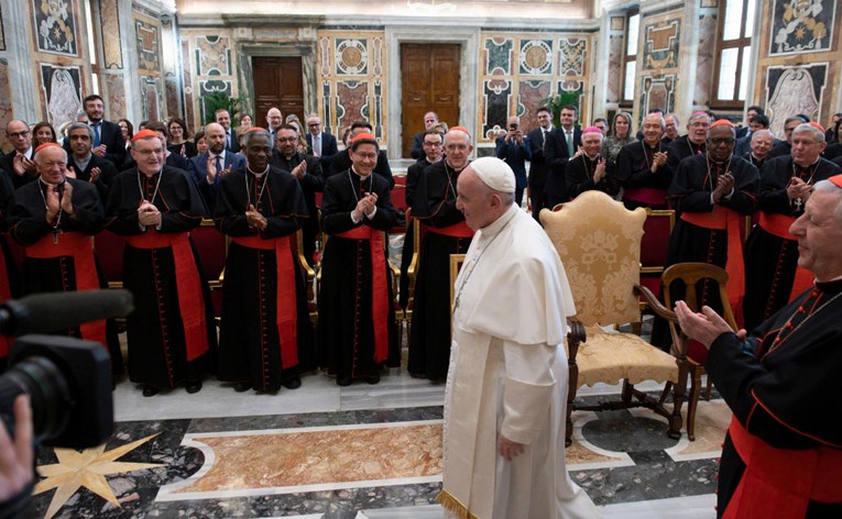 Papa primio Bozanića i druge kardinale iz Kongregacije za katolički odgoj