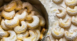 Nema Božića bez prhkih kiflica: Imamo top recepte za one od oraha, vanilije i kokosa