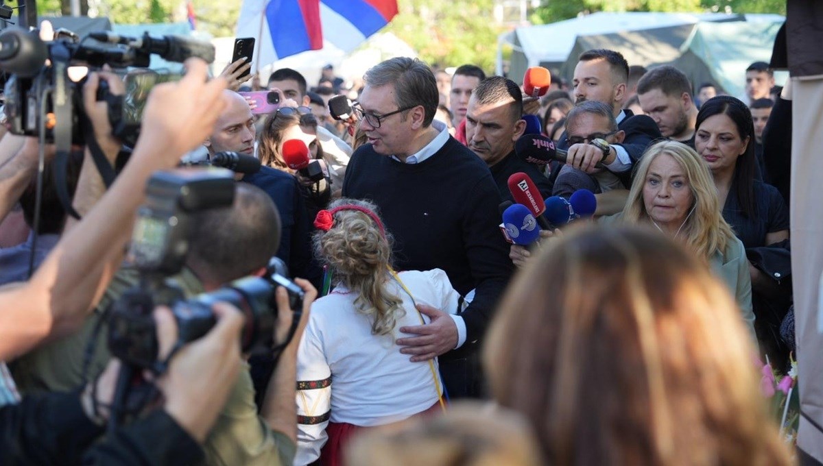 Vučić najavio prijevremene izbore