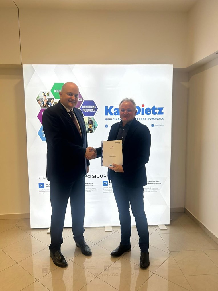 Šušnjar obišao tvrtku za medicinsku opremu kod Knina. "Ruralna područja mogu konkurirati"