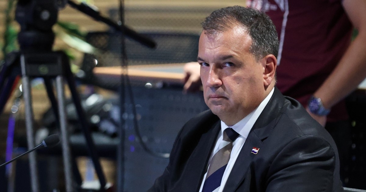 Beroš: Pripremamo se za jesen, planiramo i dodatno cijepljenje protiv korone
