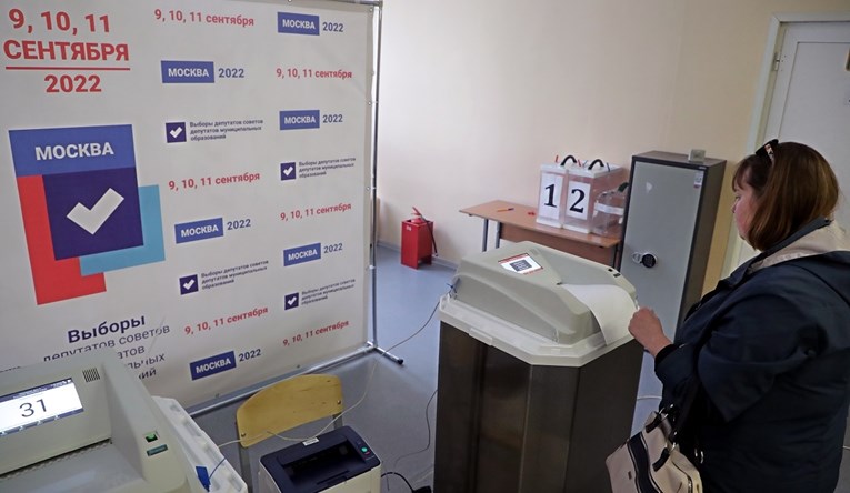 Pobjednici regionalnih izbora u Rusiji su kandidati koje podržava Kremlj