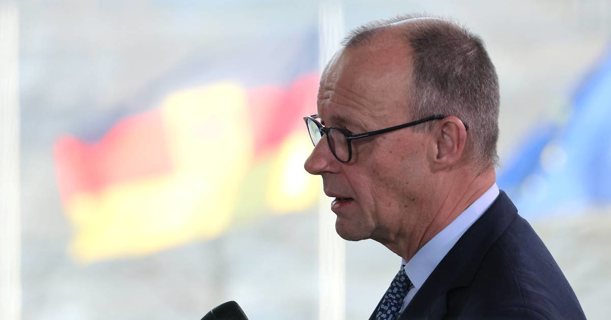 Njemačka policija spriječila napad na privatni avion kancelara Merza