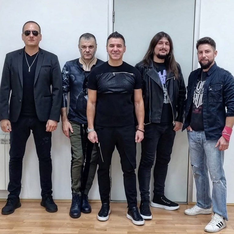 Prevrnuo se kombi srpskog Amadeus benda: "Nitko nije ozlijeđen"