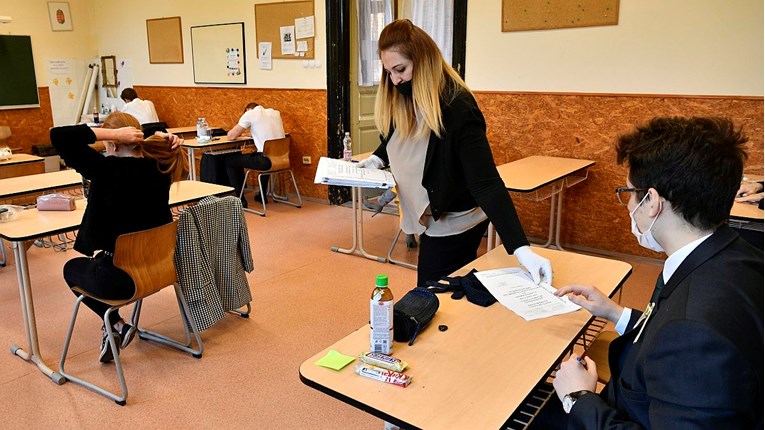 U mađarske škole se nakon epidemije vratio mali broj učenika