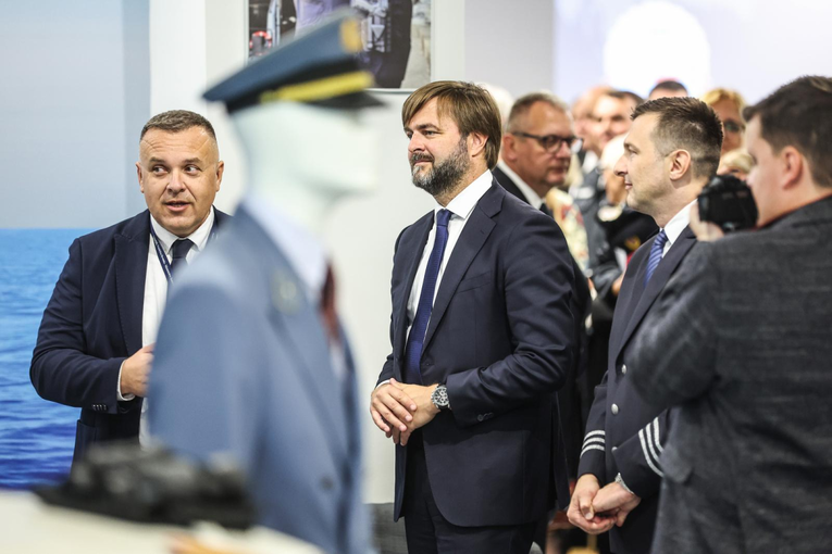 Milijuni cigareta, tone duhana i gotovina. Carinske zapljene rastu