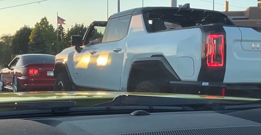 VIDEO Novi Hummer je ogroman čak i na američkim cestama