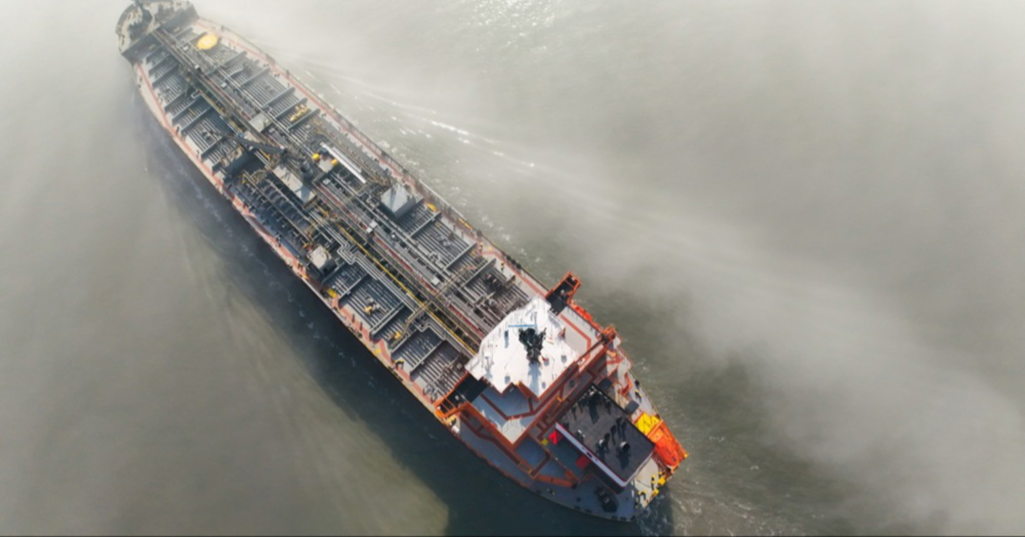 Cijene nafte porasle prema 84 dolara po barelu