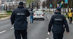 Dvojica u BiH kroz prozor auta hrvatskih tablica mahali automatskom puškom