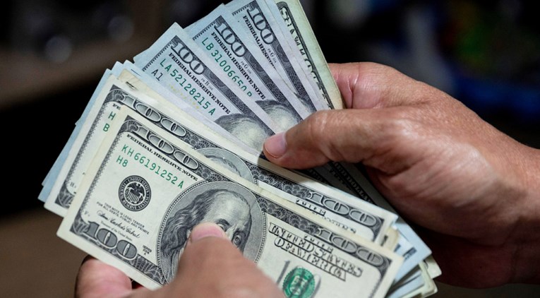 Dolar slabi prema šest najvažnijih svjetskih valuta sedmi tjedan zaredom