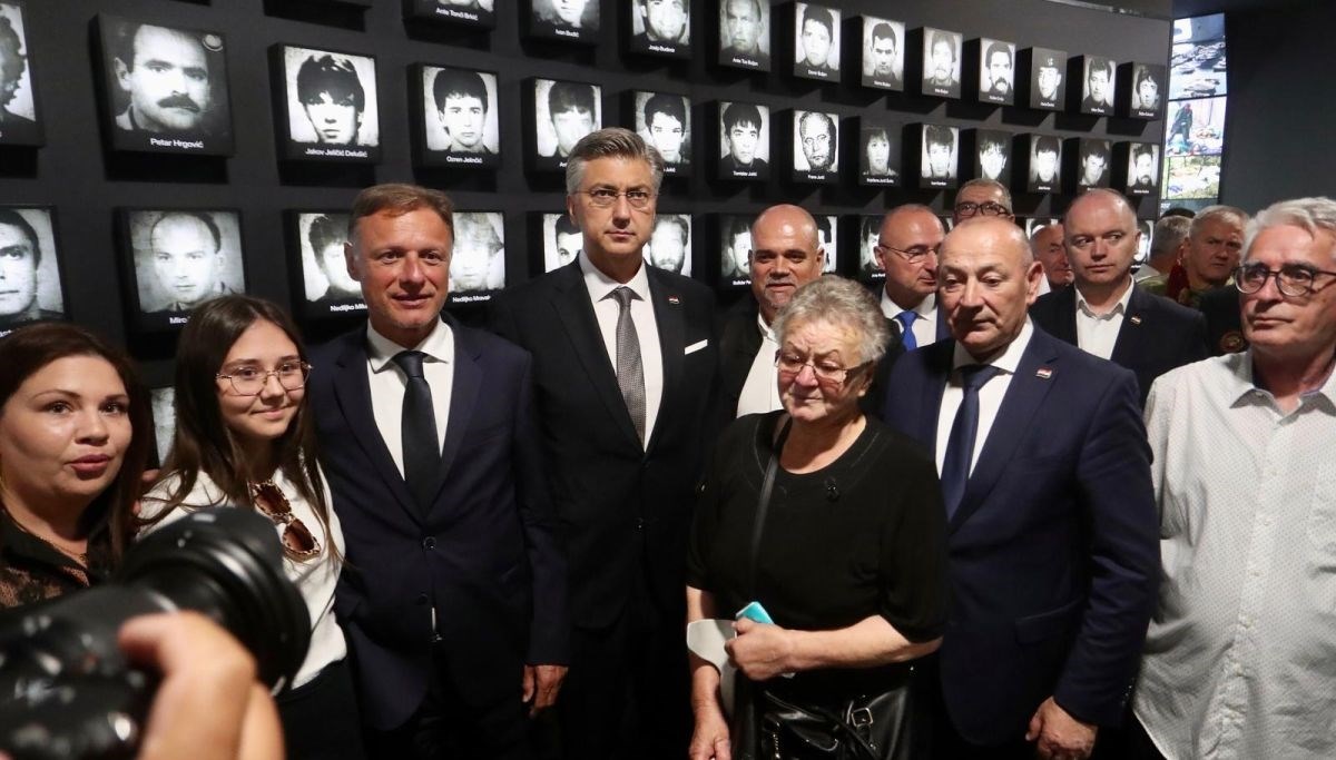 U Sinju nova spomen soba veteranima. Došli Plenković, Jandroković, Medved, Bulj...