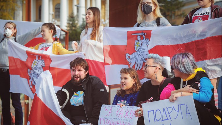 Stotine žena prosvjedovale protiv Lukašenka u Bjelorusiji