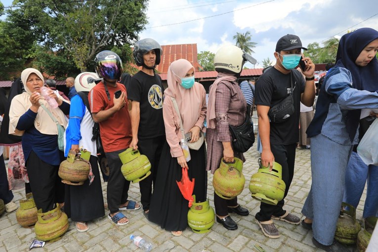 U poplavama u Indoneziji poginulo 900 ljudi. Za obnovu će trebati 2 milijarde eura