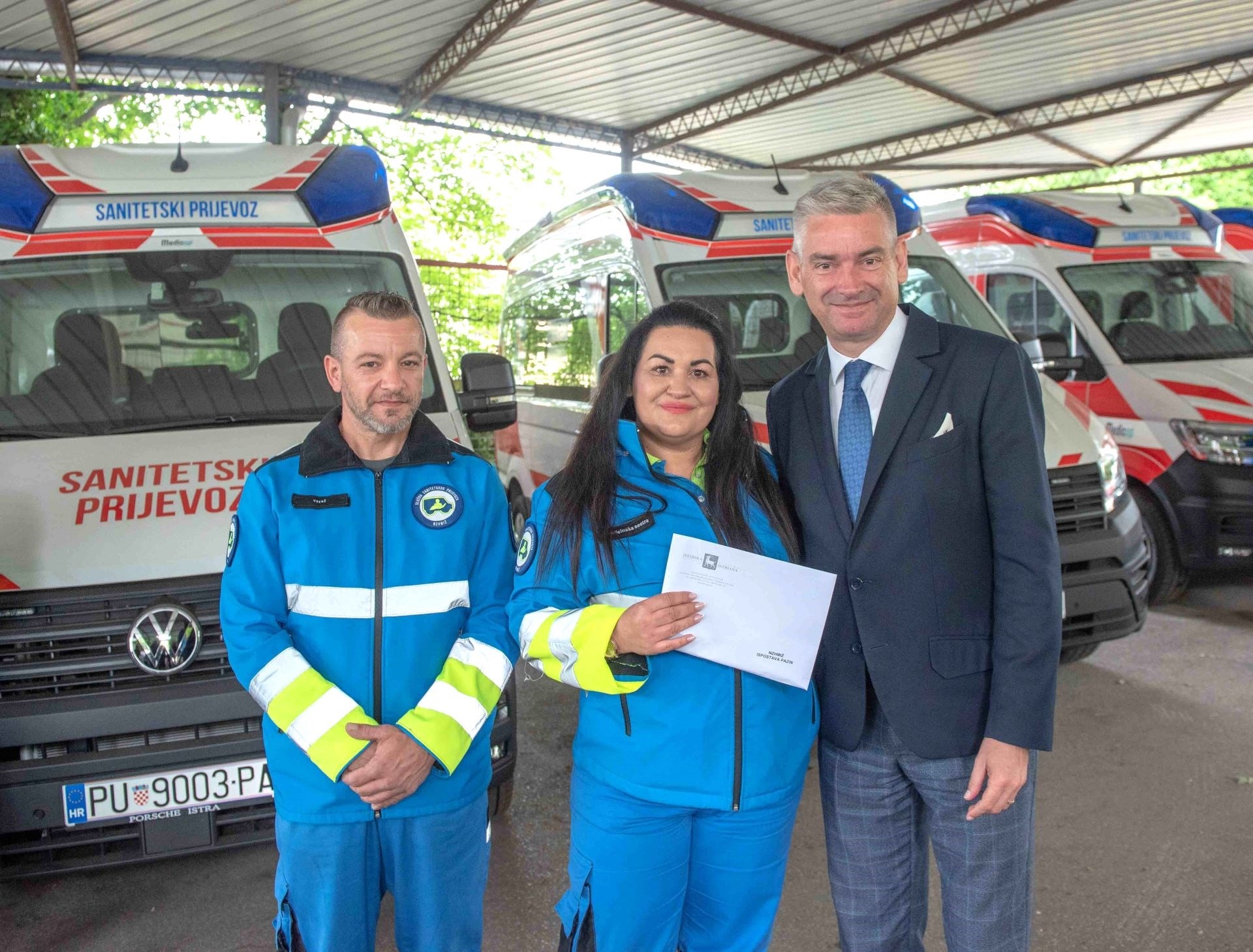 Miletić predao ključeve pet novih sanitetskih vozila: "Svaki čovjek Istre je bitan"