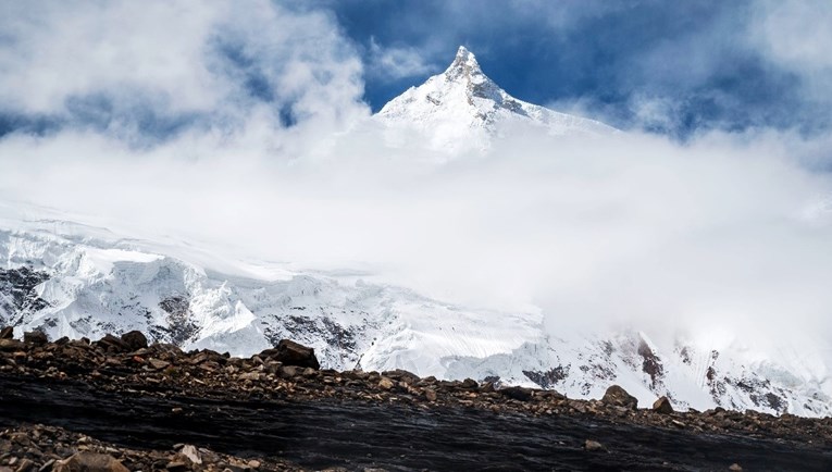 Znanstvenici: Himalaja je puna opasnosti koje nitko ne nadzire