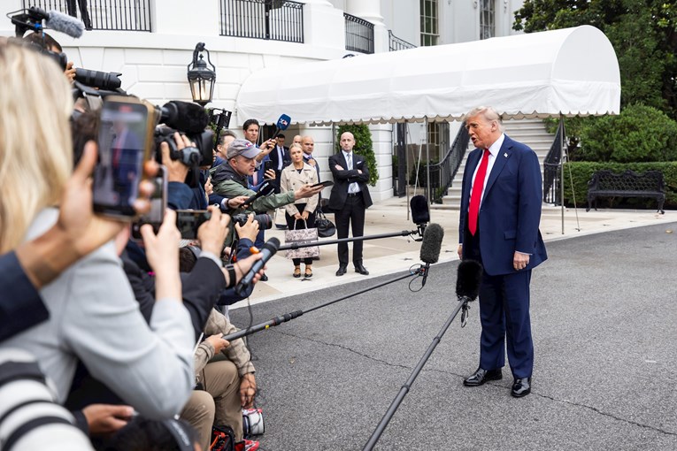 Bijela kuća: Trump će odlučiti hoće li napasti Iran u roku od dva tjedna