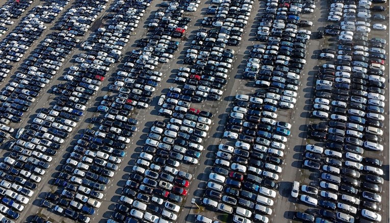 EU želi spasiti autoindustriju, objavili velik plan. "Ovo je prekretnica"