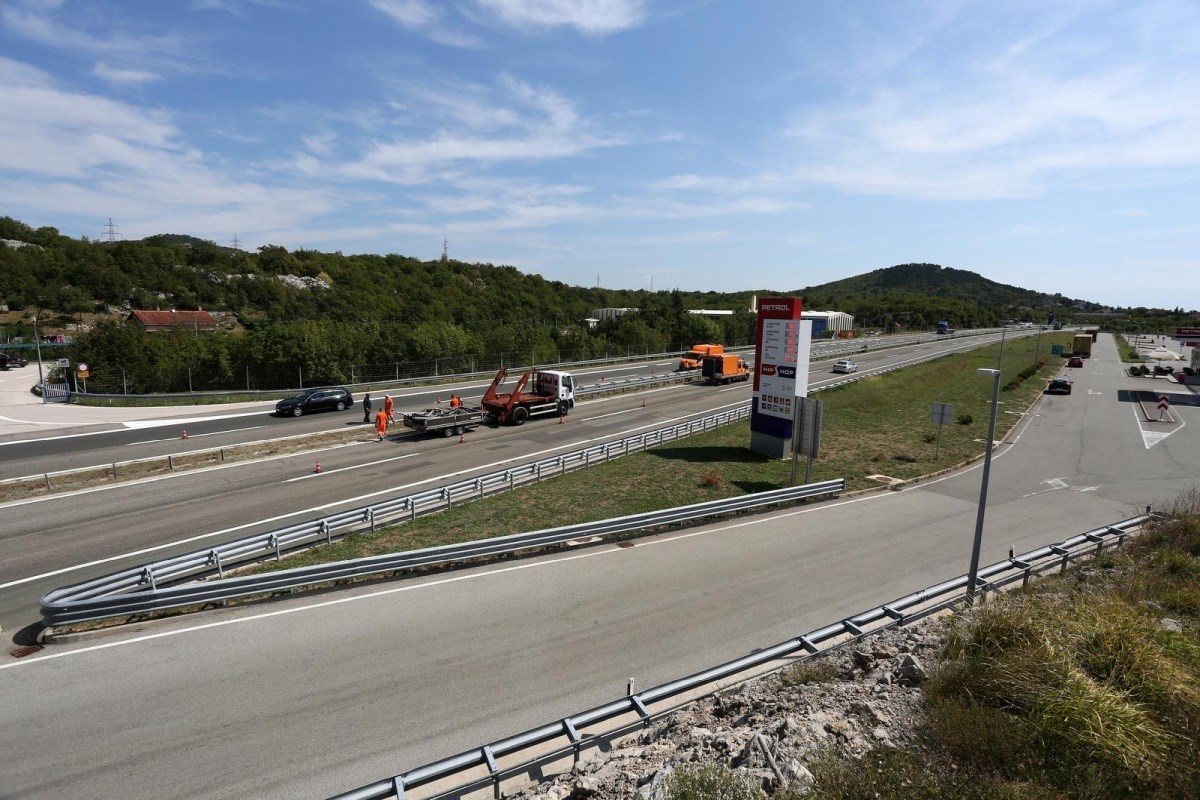 HUP traži da se ukine ograničenje cijena goriva na autocestama